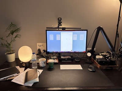 Alexander Vilinskyy's workplace setup